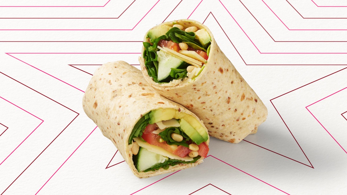 Avocadowrap mit gerösteten Pinienkernen