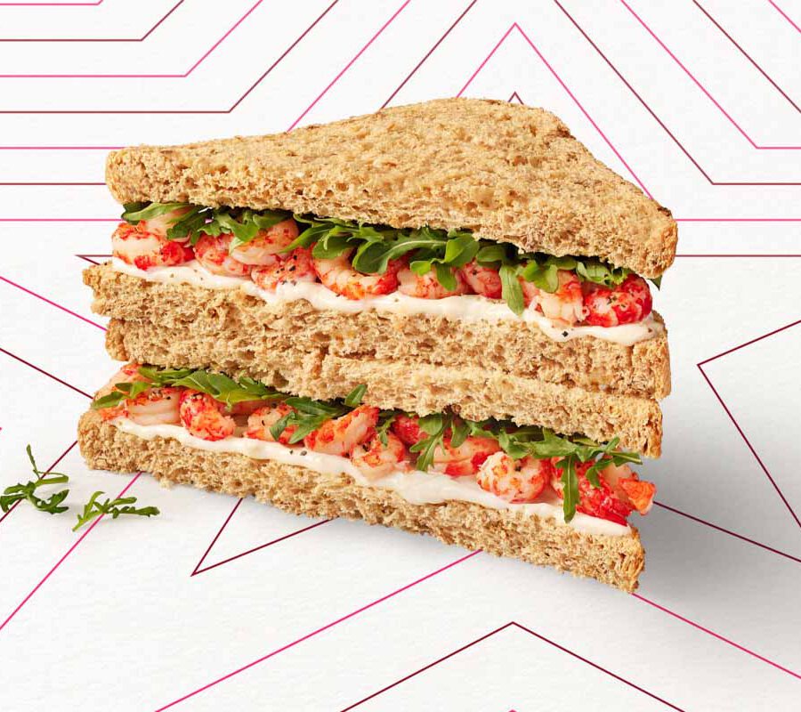Sandwich mit Garnelen, Chili-Mayo-Sauce und Rucola