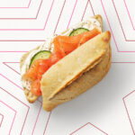 Rautenbrötchen mit Räucherlachs und Frischkäse